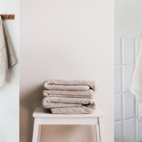 Where to Store Your Wet Towels in a Dorm Room